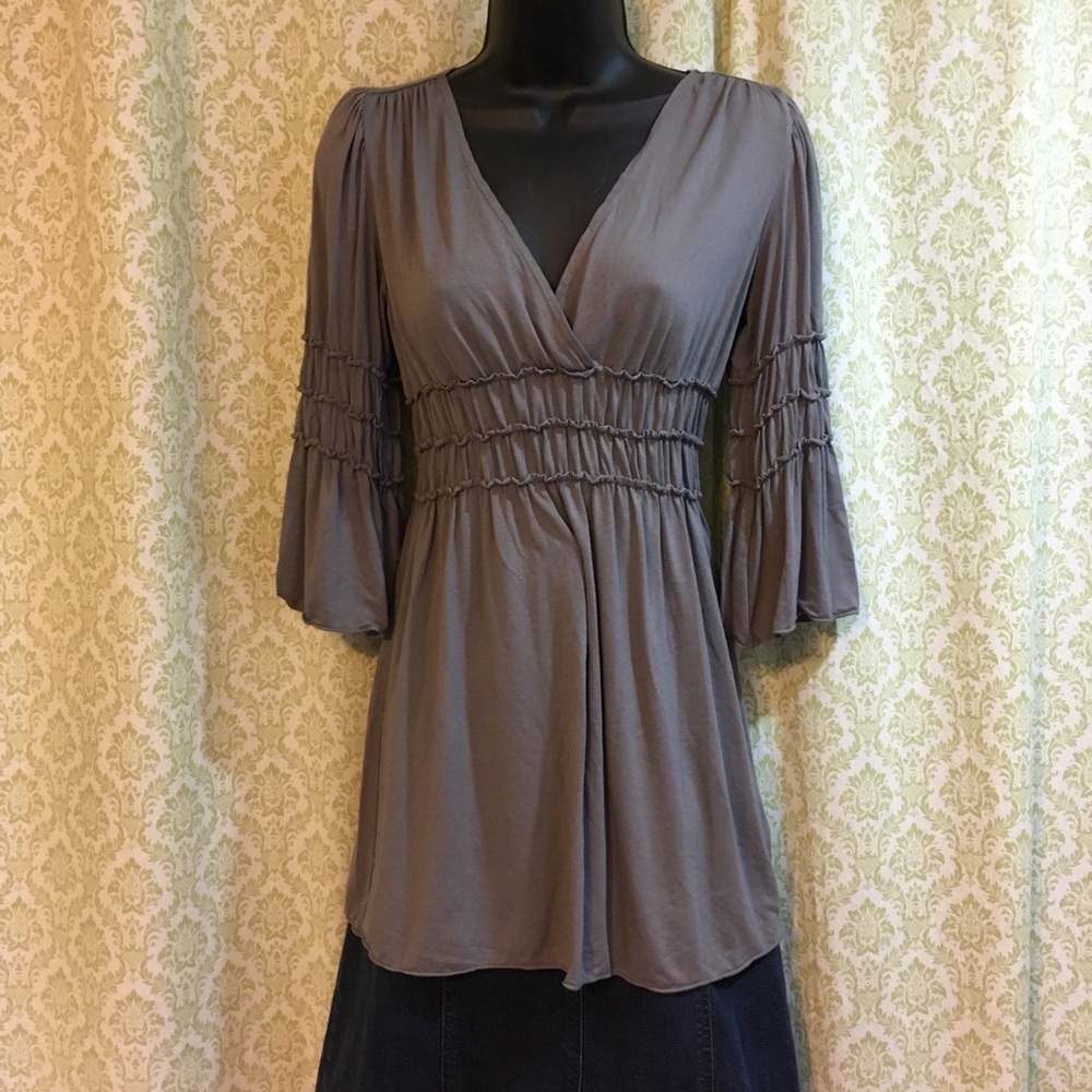 ✨HOST PICK✨ Max Studio gray ruched tunic